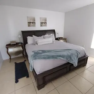 From 5 Bedroom Holiday home
