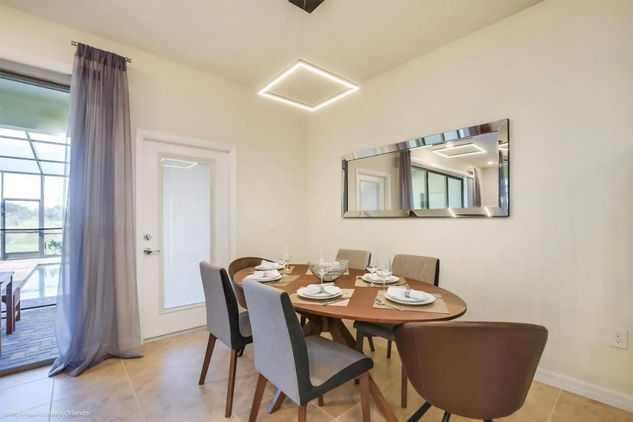 4587Terra Villa Davenport Holiday home